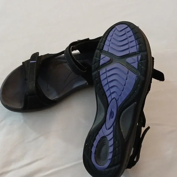 Easy Spirit Black Sandals 7.5 - Picture 4 of 5